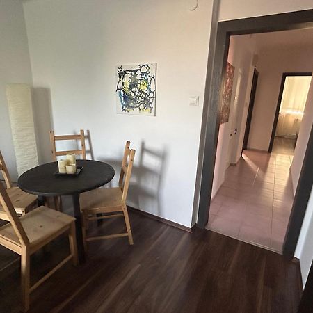 Dunajská Streda Apartman Rose מראה חיצוני תמונה