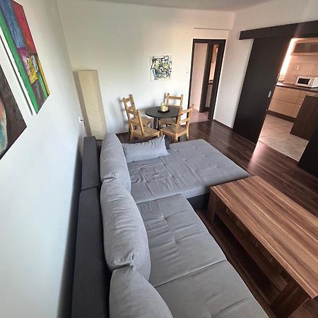Dunajská Streda Apartman Rose מראה חיצוני תמונה